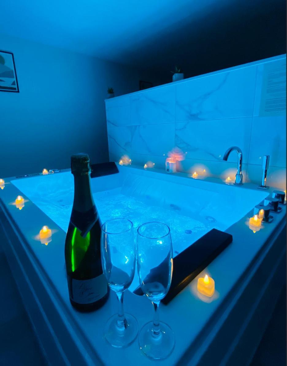 Loft Jardin Et Spa Bressuire Buitenkant foto